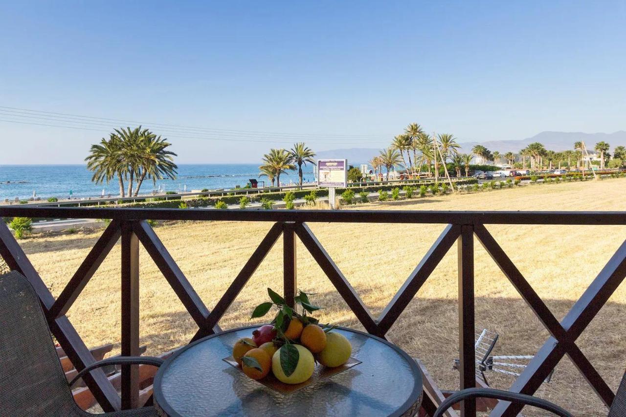 Path Latchi Beachfront Apartments Lachi Exterior foto