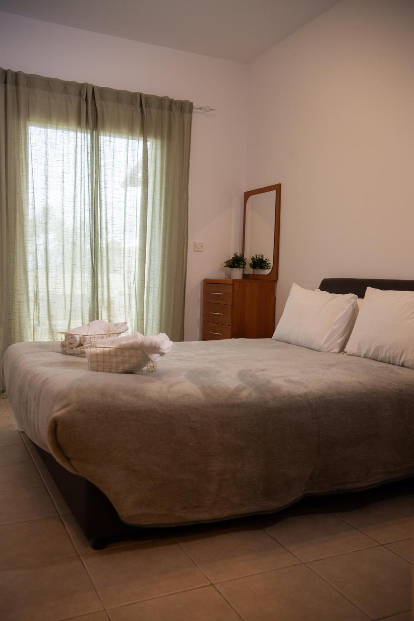 Path Latchi Beachfront Apartments Lachi Exterior foto
