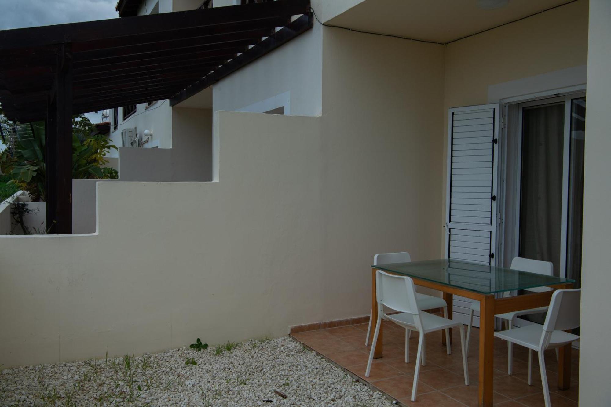 Path Latchi Beachfront Apartments Lachi Exterior foto