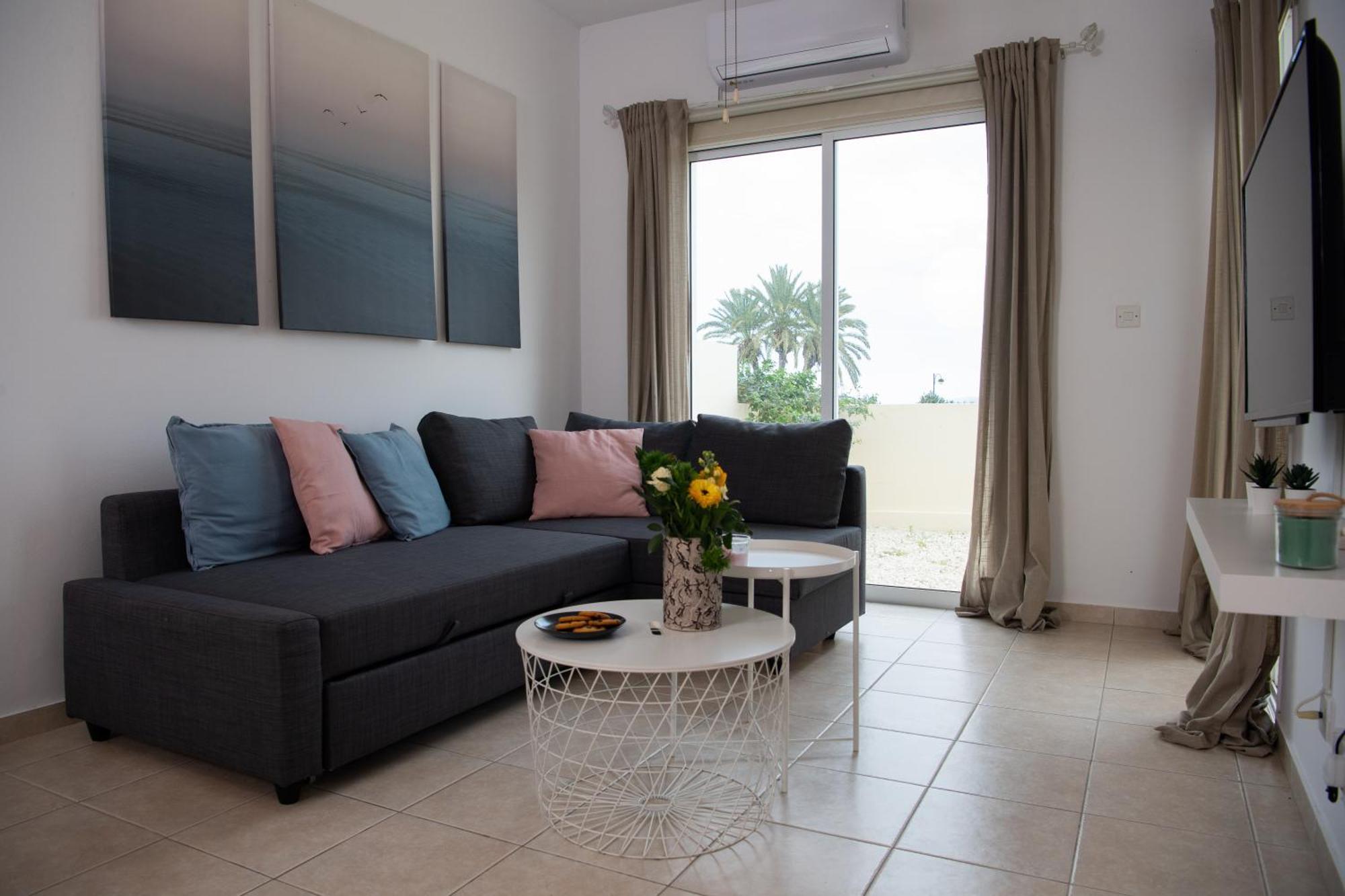Path Latchi Beachfront Apartments Lachi Exterior foto
