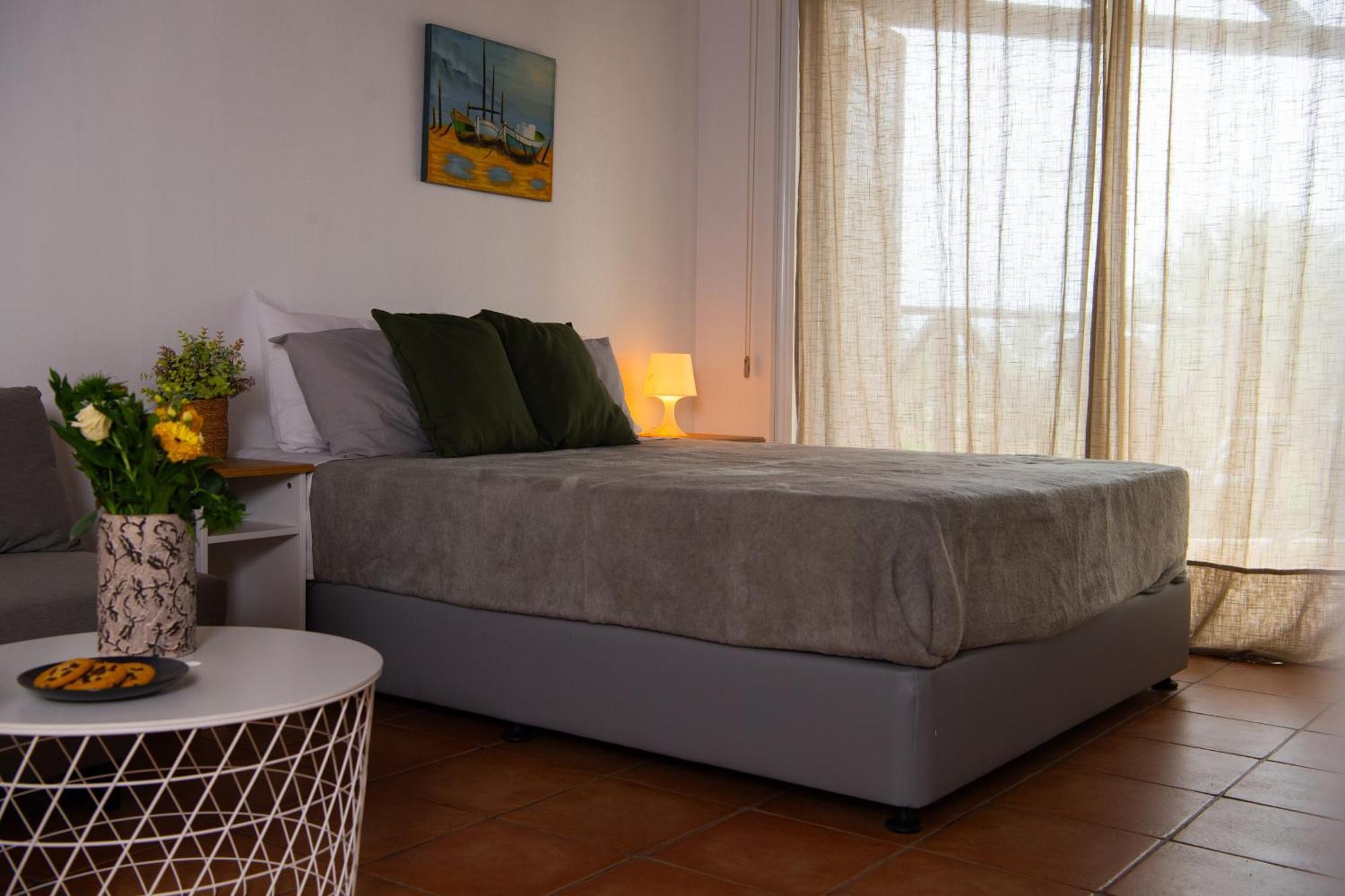 Path Latchi Beachfront Apartments Lachi Exterior foto